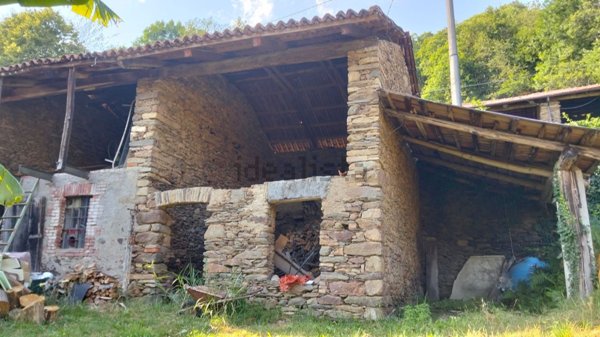 rudere in vendita a Pinerolo