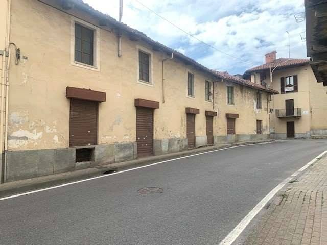 intera palazzina in vendita a Pinerolo in zona Abbadia Alpina