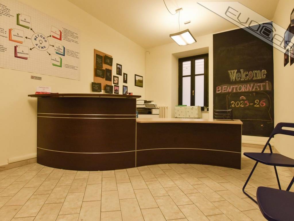 ufficio in vendita a Pinerolo