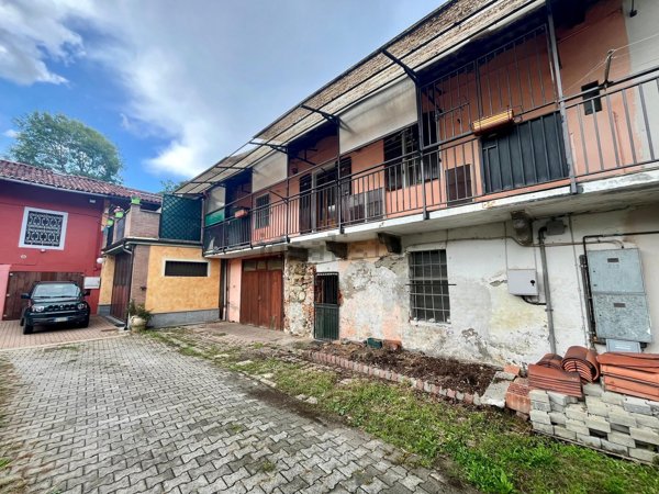 casa indipendente in vendita a Pinerolo in zona Abbadia Alpina