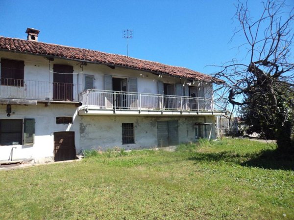 casa indipendente in vendita a Pinerolo in zona Baudenasca
