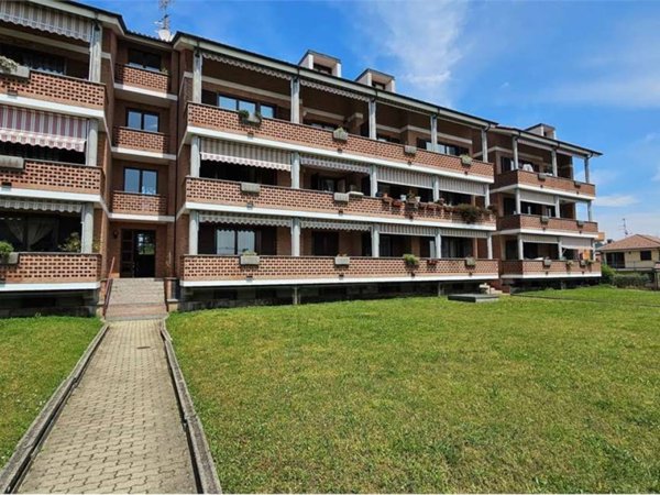 appartamento in vendita a Pinerolo in zona Abbadia Alpina