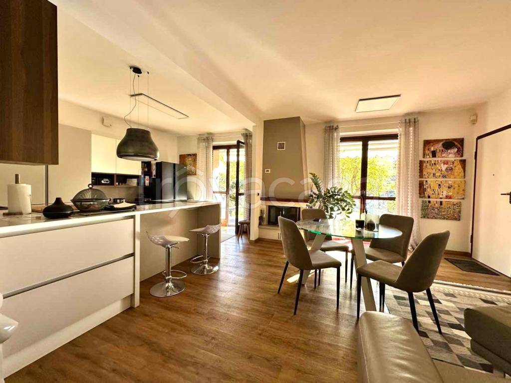 casa indipendente in vendita a Pinerolo in zona Abbadia Alpina