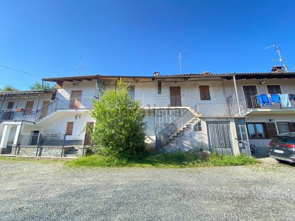 casa indipendente in vendita a Pinerolo
