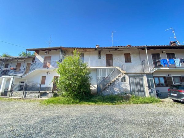casa indipendente in vendita a Pinerolo