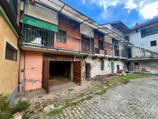 casa indipendente in vendita a Pinerolo in zona Abbadia Alpina