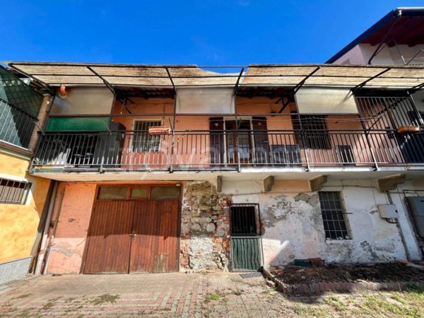 casa indipendente in vendita a Pinerolo in zona Abbadia Alpina
