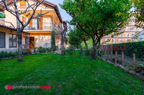casa indipendente in vendita a Pinerolo