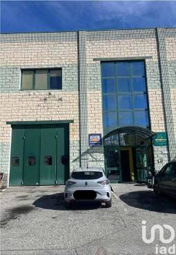ufficio in vendita a Pinerolo in zona Baudenasca