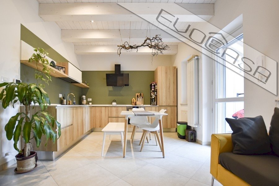 casa indipendente in vendita a Pinerolo