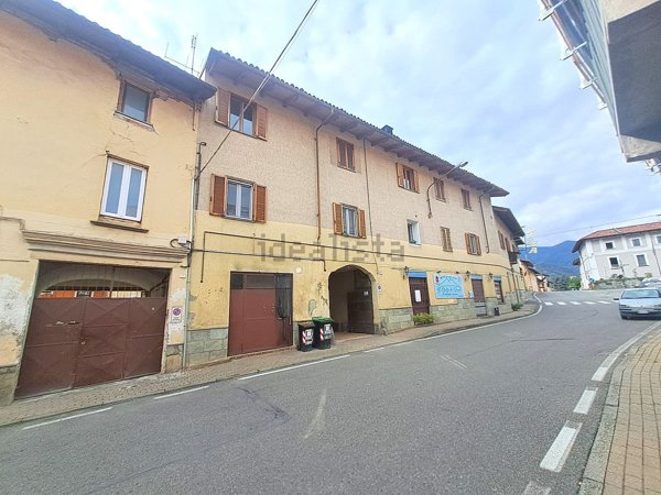 appartamento in vendita a Pinerolo in zona Abbadia Alpina