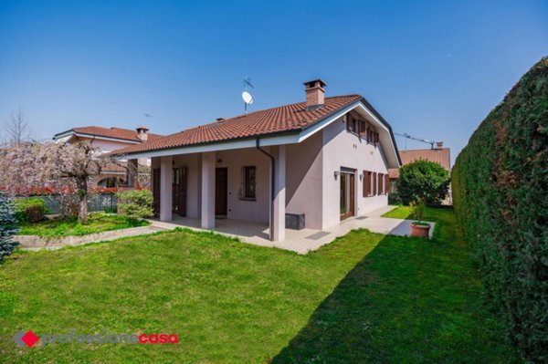 casa indipendente in vendita a Pinerolo in zona Riva