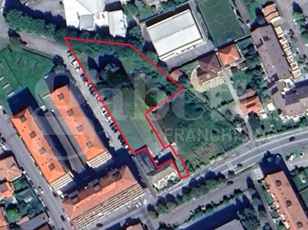 terreno edificabile in vendita a Pinerolo