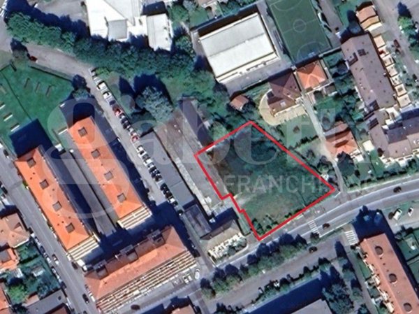 terreno edificabile in vendita a Pinerolo