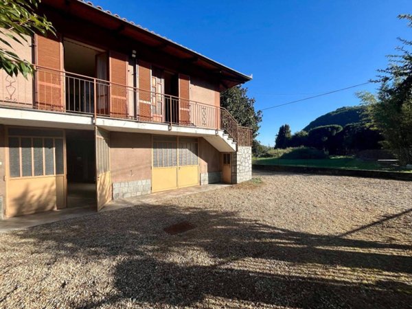 casa indipendente in vendita a Pinerolo in zona Abbadia Alpina