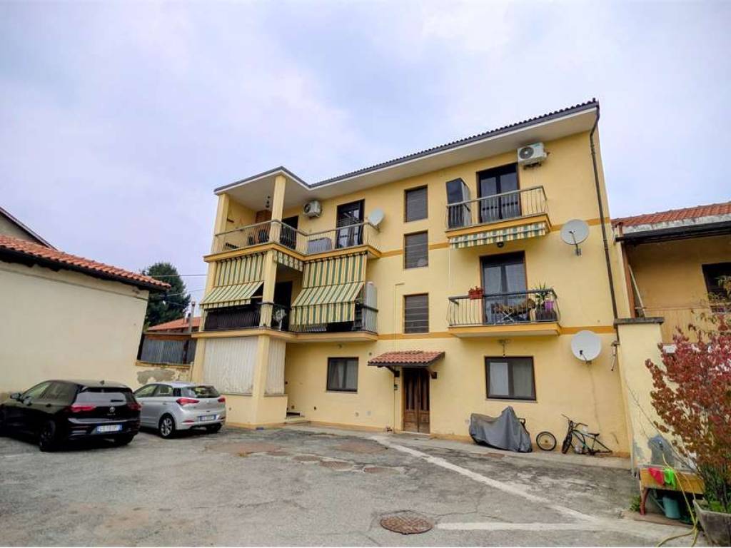 appartamento in vendita a Pinerolo in zona Riva