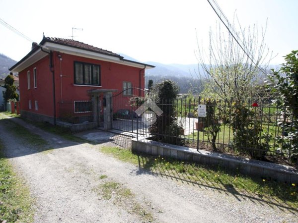 casa indipendente in vendita a Pinerolo in zona Abbadia Alpina