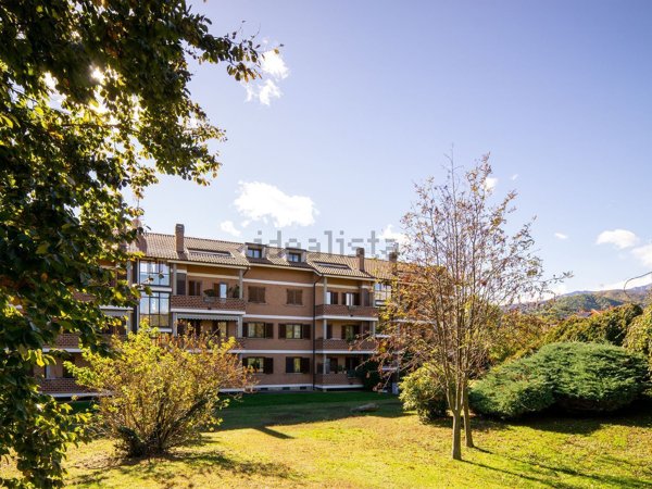 appartamento in vendita a Pinerolo in zona Abbadia Alpina