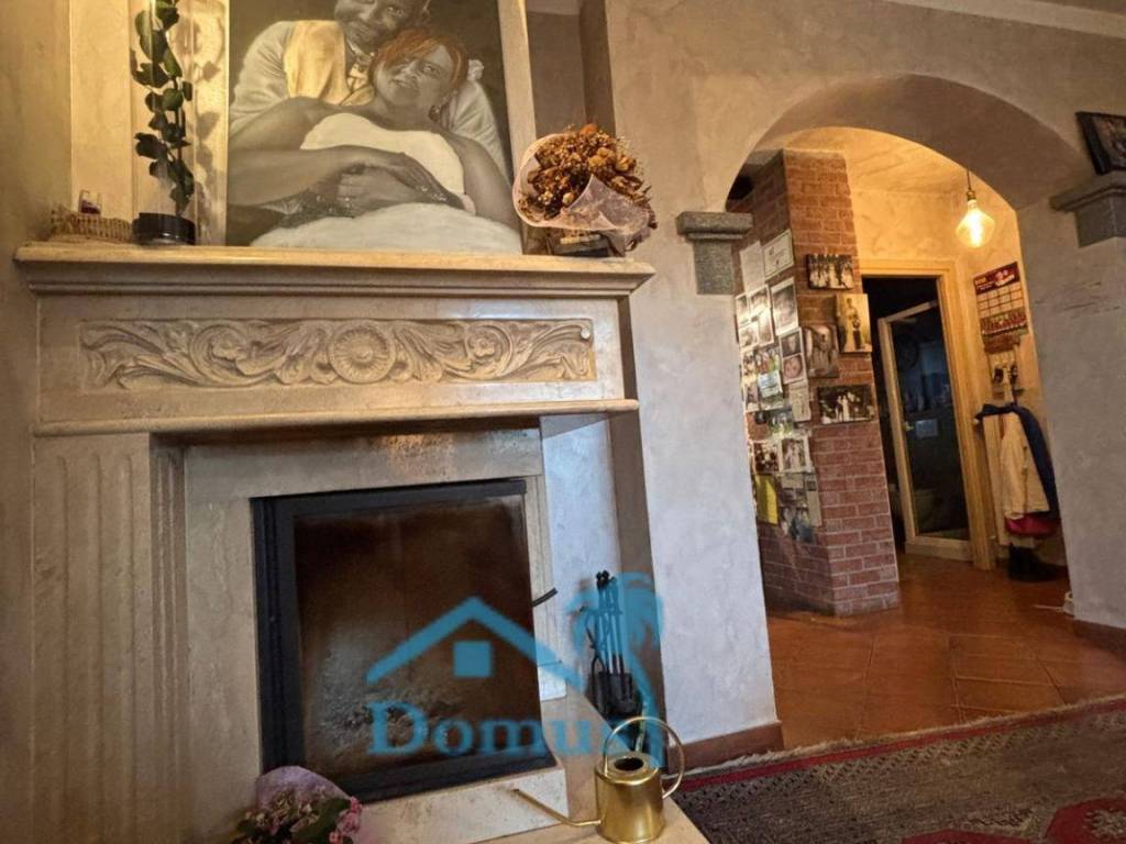 casa indipendente in vendita a Pinerolo