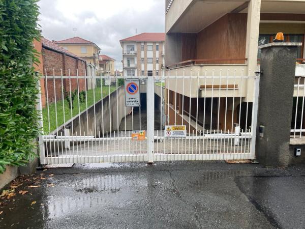 negozio in vendita a Pinerolo in zona Baudenasca