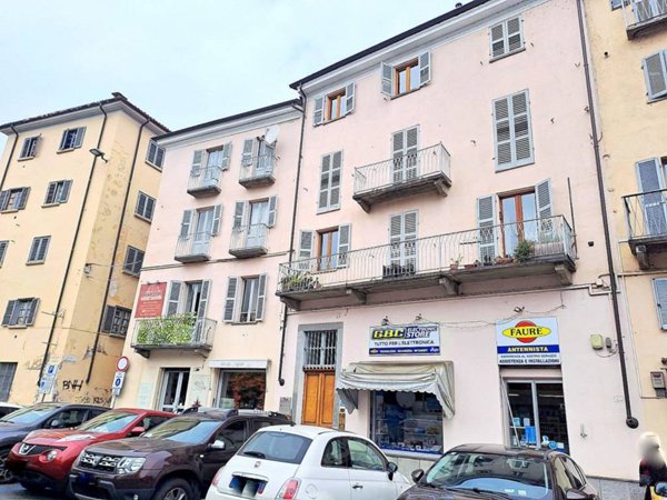 negozio in vendita a Pinerolo