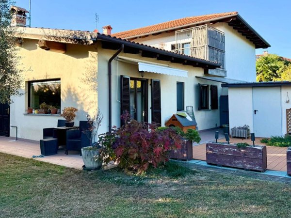 casa indipendente in vendita a Pinerolo