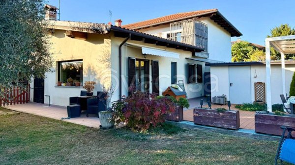 casa indipendente in vendita a Pinerolo