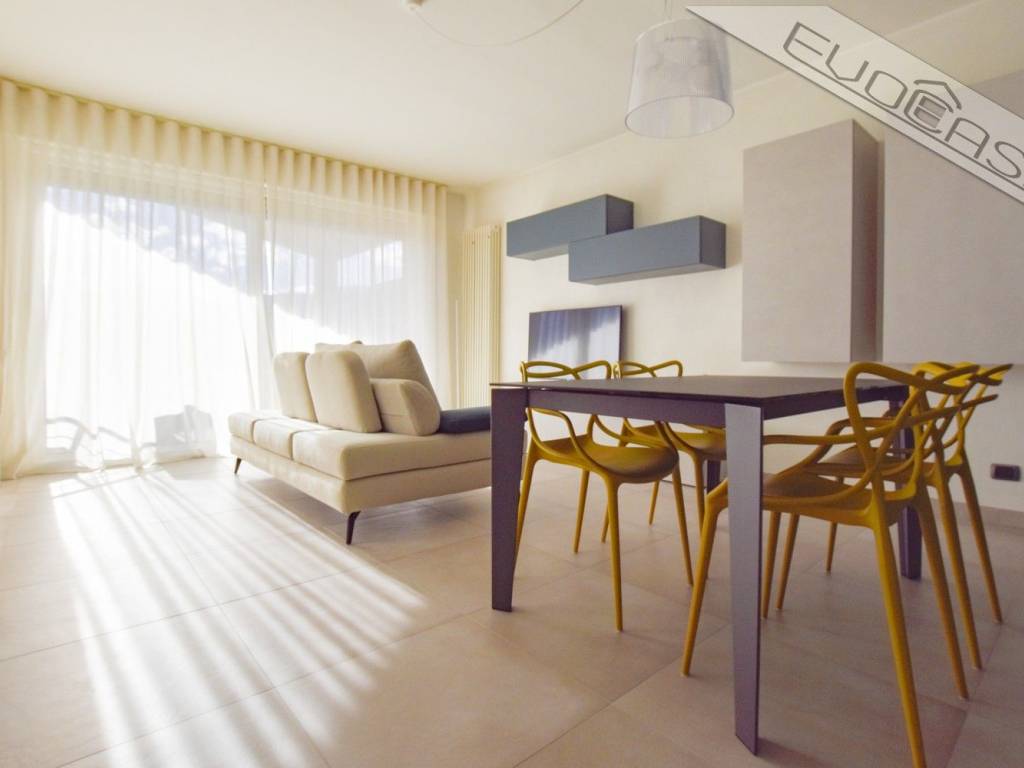 appartamento in vendita a Pinerolo in zona Abbadia Alpina