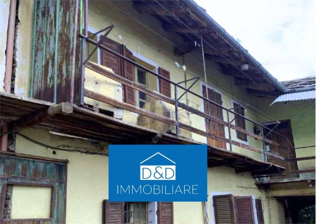 casa indipendente in vendita a Pinerolo