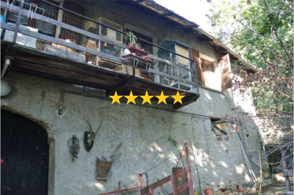 casa indipendente in vendita a Pinerolo
