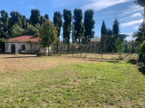 intera palazzina in vendita a Pinerolo