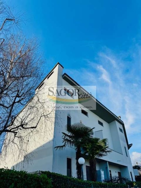 casa indipendente in vendita a Pinerolo