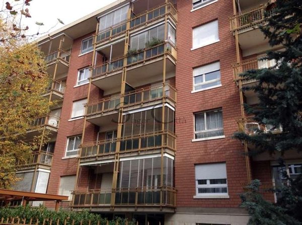 negozio in vendita a Pinerolo