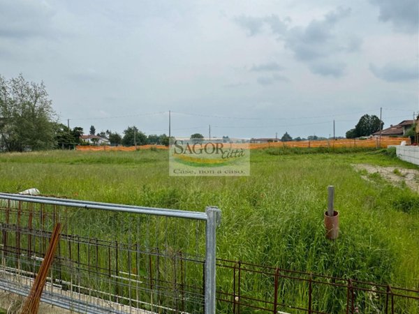 casa indipendente in vendita a Pinerolo in zona Baudenasca