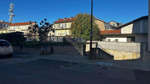negozio in vendita a Pinerolo