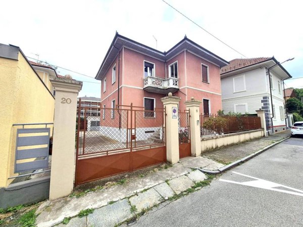 appartamento in vendita a Pinerolo