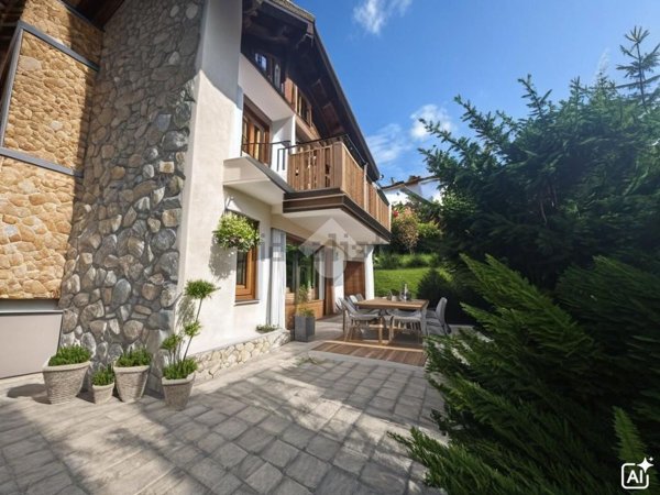 casa indipendente in vendita a Pinerolo in zona Talucco