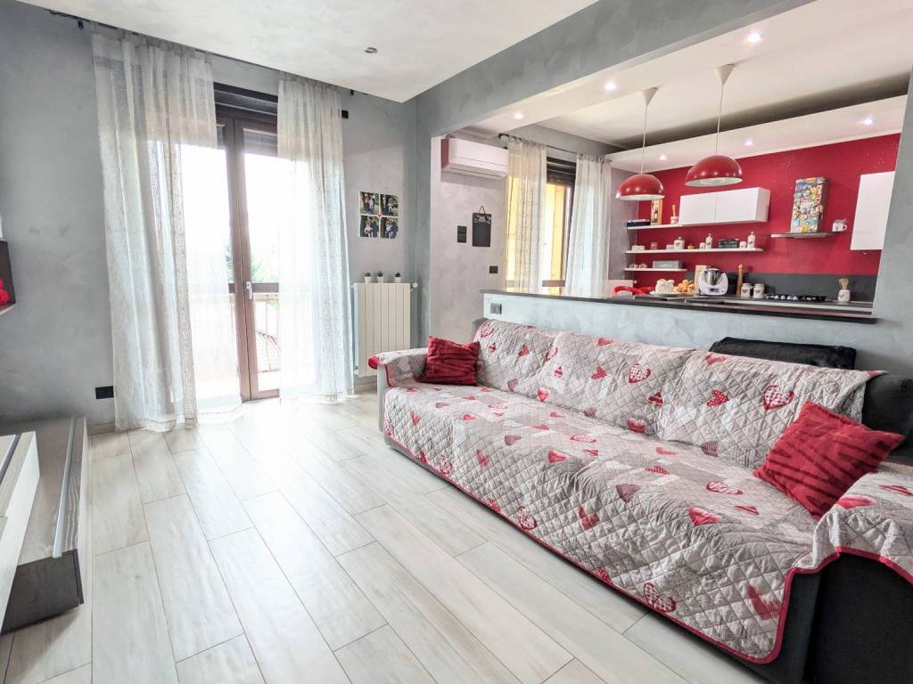 appartamento in vendita a Pinerolo in zona Riva