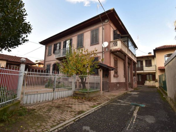 casa indipendente in vendita a Pinerolo