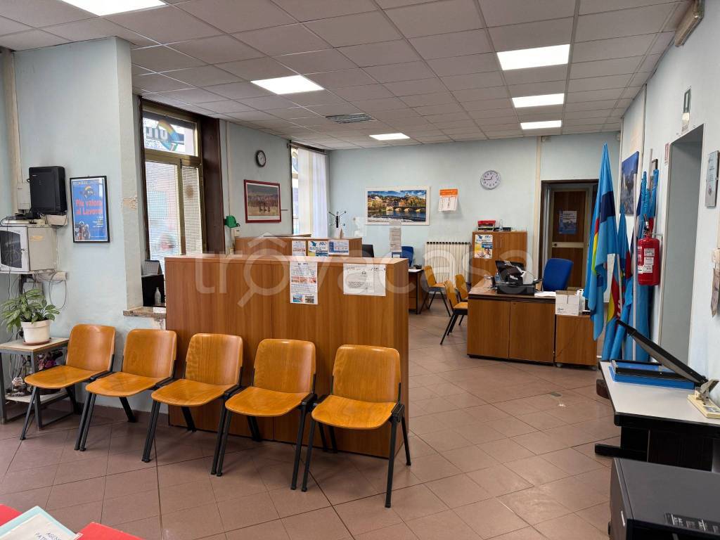 ufficio in vendita a Pinerolo