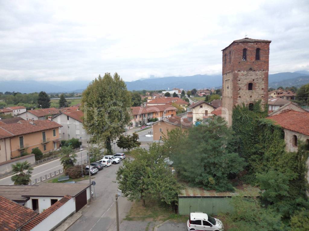 appartamento in vendita a Pinerolo in zona Riva