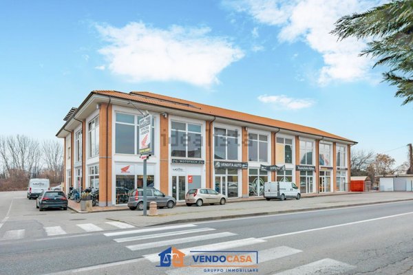 ufficio in vendita a Pinerolo