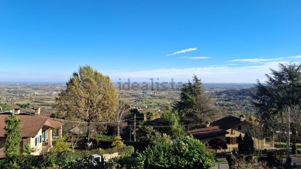 casa indipendente in vendita a Pinerolo