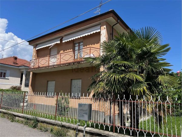 casa indipendente in vendita a Pinerolo