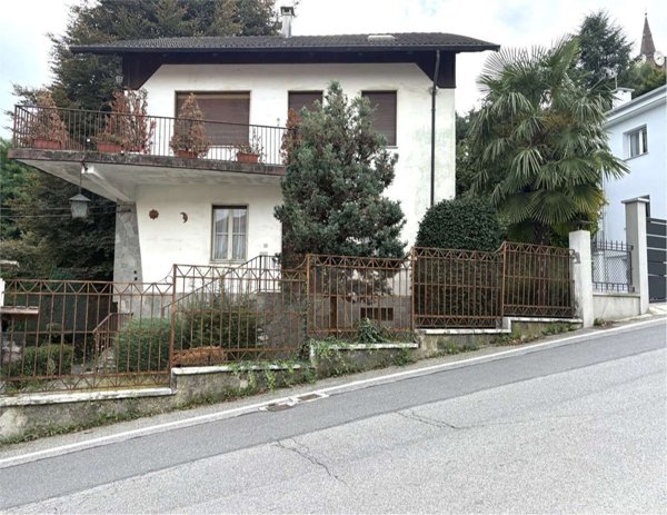 casa indipendente in vendita a Pinerolo