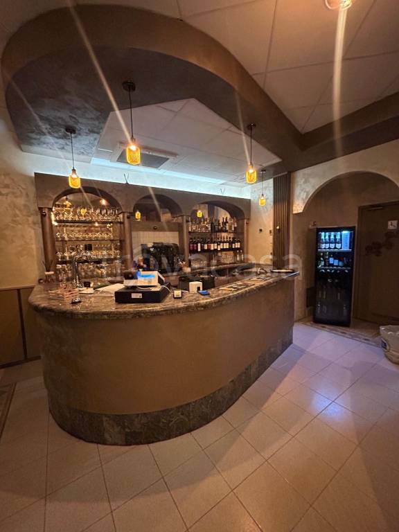 negozio in vendita a Pinerolo