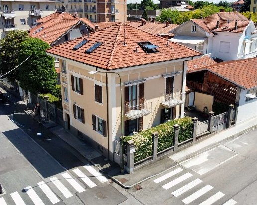 casa indipendente in vendita a Pinerolo