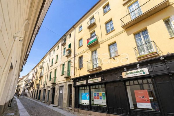 negozio in vendita a Pinerolo in zona Avaro/Tron