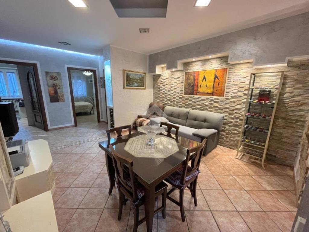 appartamento in vendita a Pinerolo