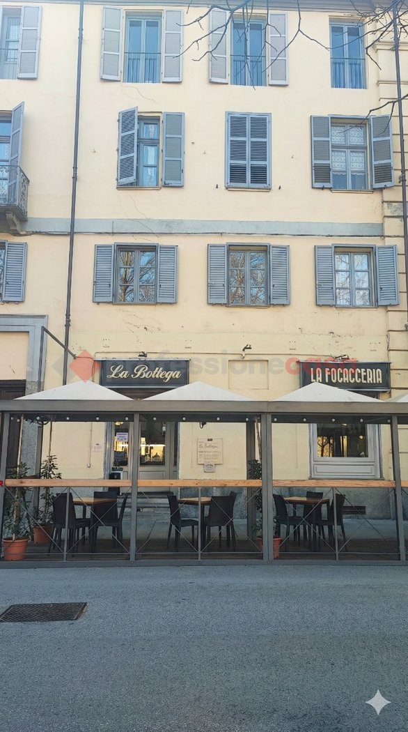 negozio in vendita a Pinerolo